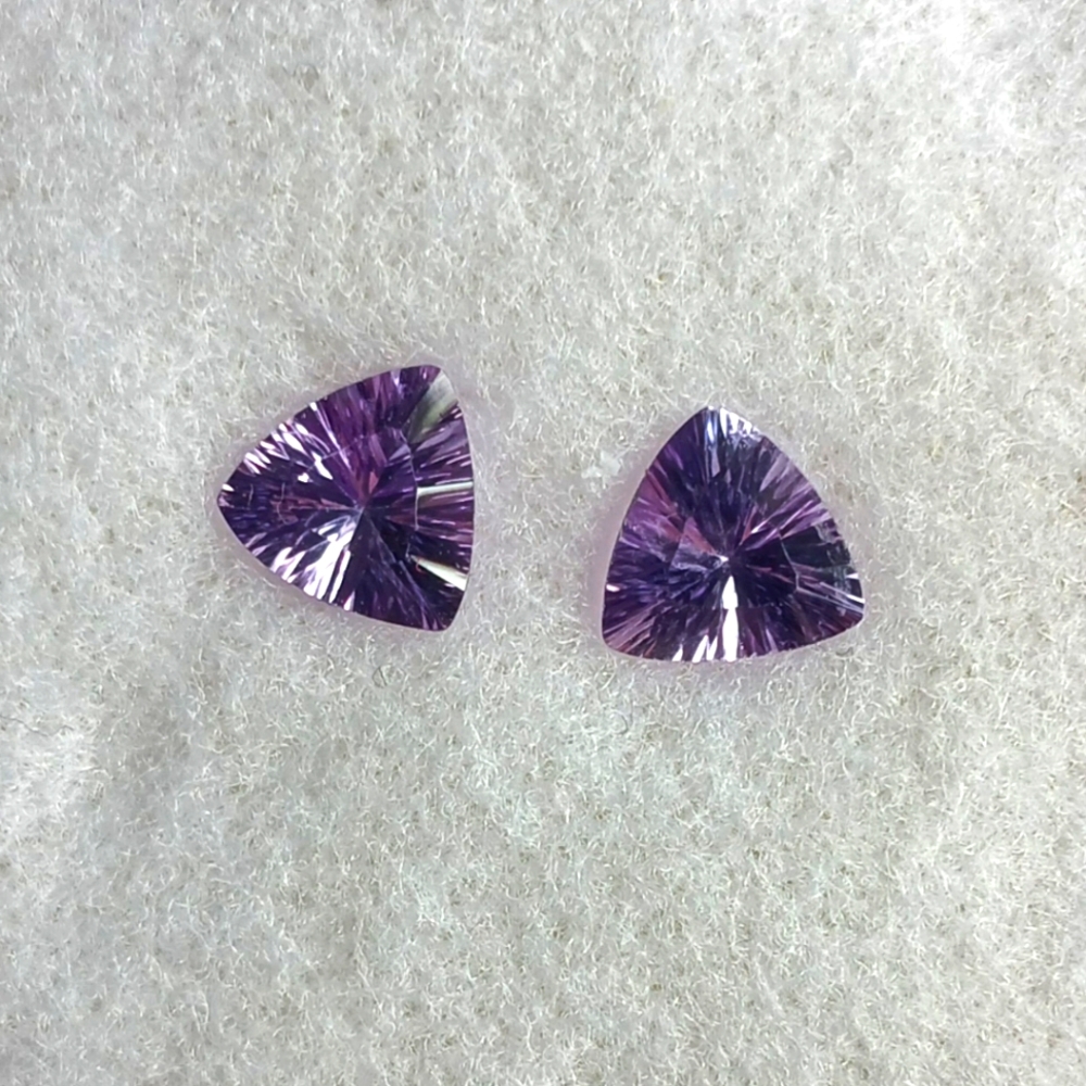 Elegant Purple Amythest Gemstone 7x7mm